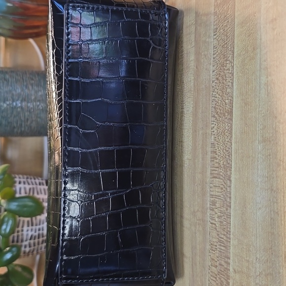 ALDO Glossy Black Croc Crossbody Bag - Picture 8 of 8